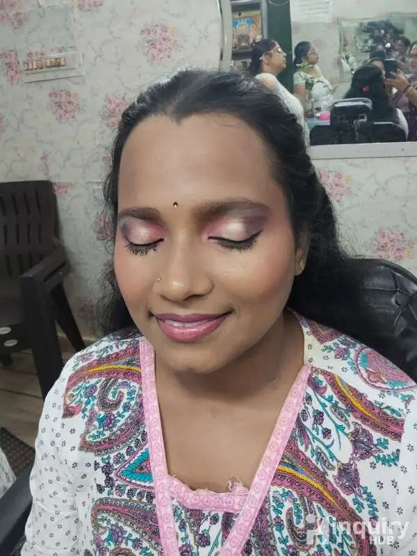 Shruthi Makeup Artists