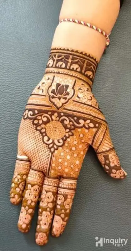 Falak Mehandi Artist