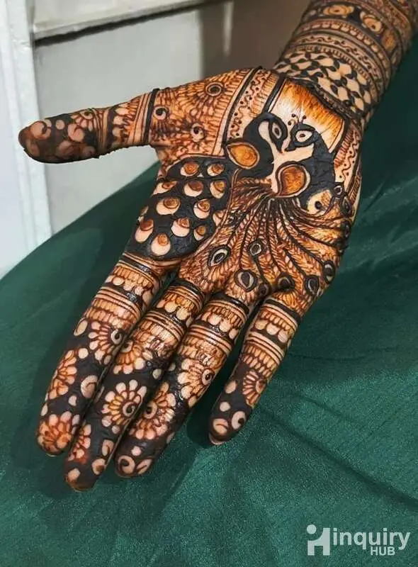 Falak Mehandi Artist