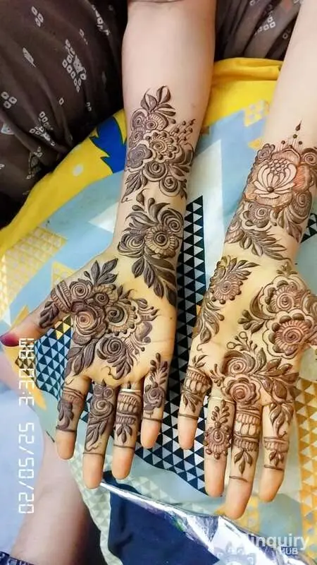 Nusrat Mahendi Artist