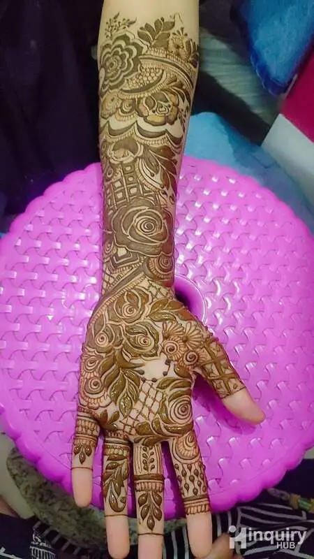 Nusrat Mahendi Artist