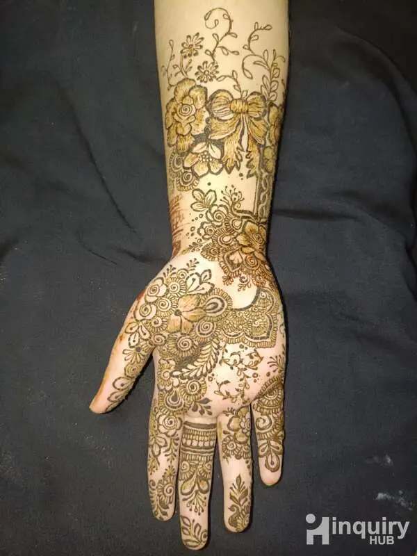 Khairun Mehndi Artist