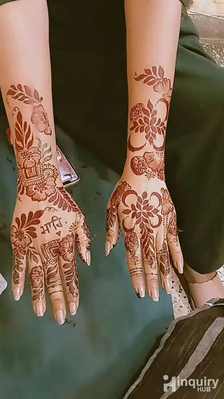 Afreenmhendiartist