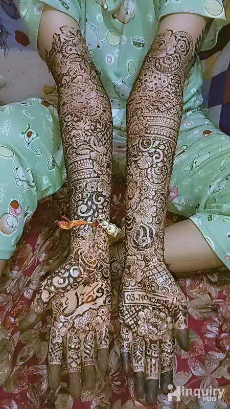 Afreenmhendiartist