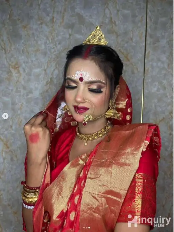 Priyanka Roy  Makeup Artist