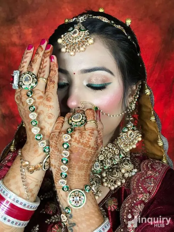 Isha Makeover's