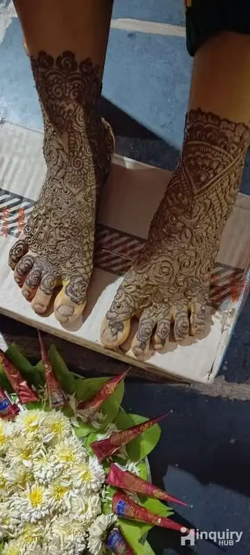 Najiya Mehndi Artist