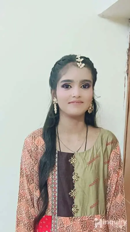 Makeupbyrituarora