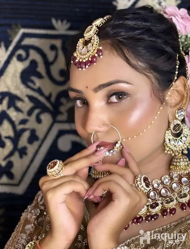 K K  Beauty Parlour