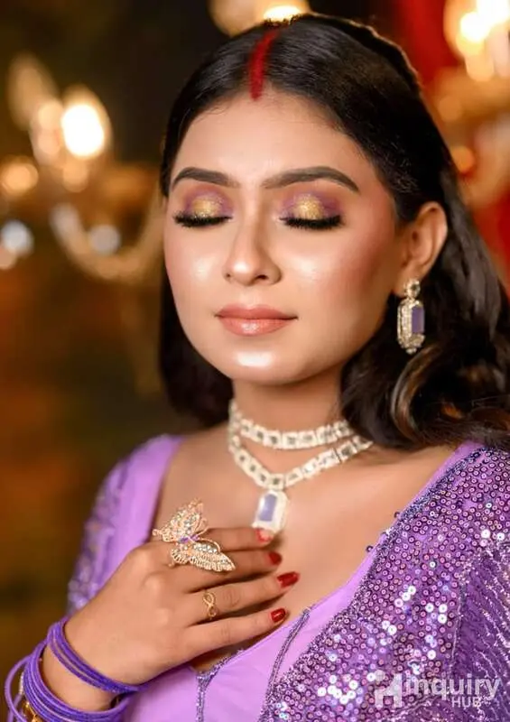 Makeup Artist Moniniraj