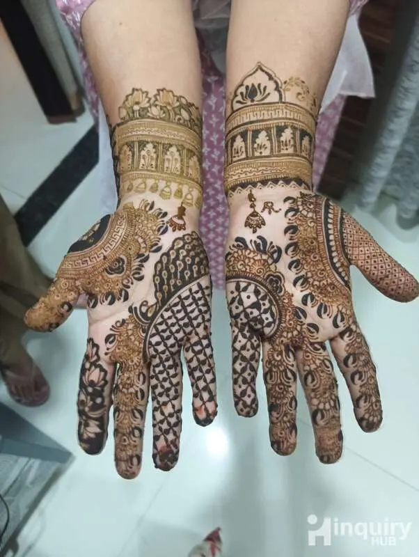 Mehandi Artist