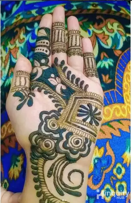 Heena Artist