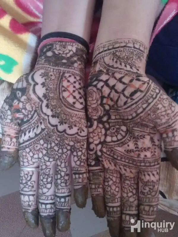 Divu Mehndi Artist