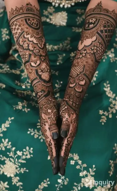 Simran Shaikh Mehndi