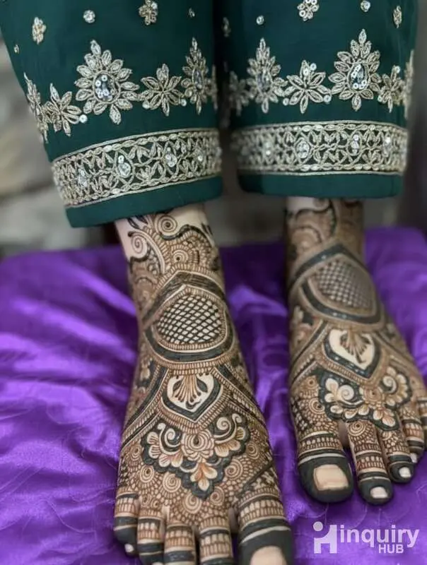 Simran Shaikh Mehndi