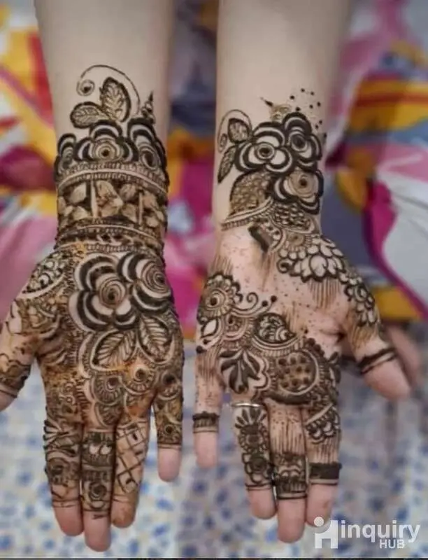 Foziya Mehndi Artist