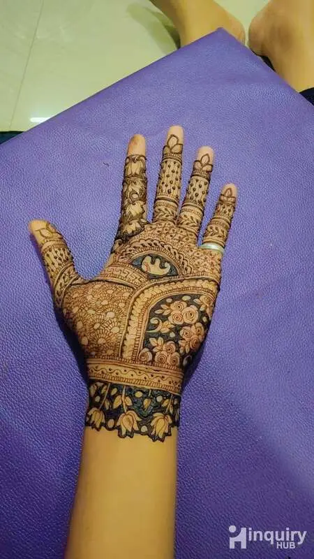 Maya Mehndi Artist