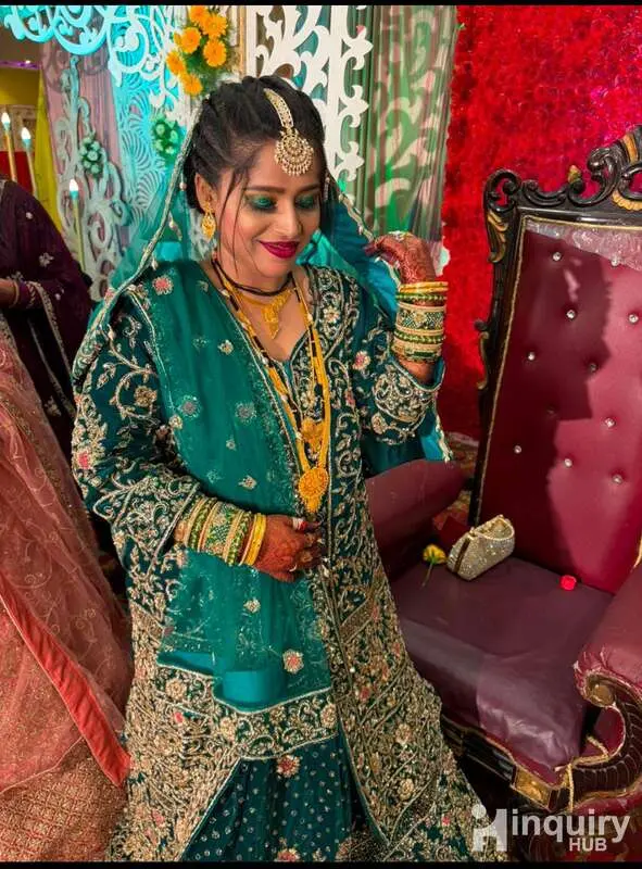 Queen Makeup Artist