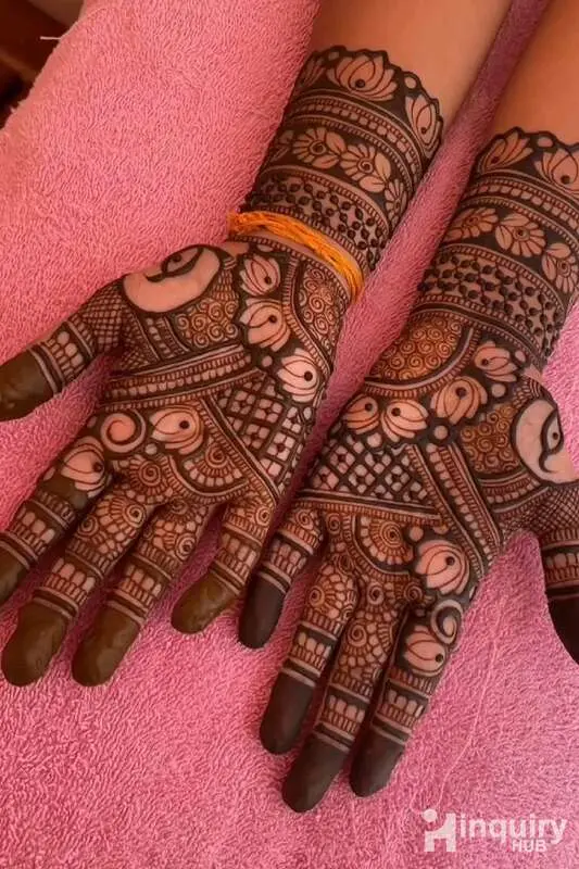 Poonammehandiartist