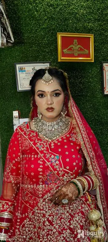 Babita Makeovers Artist