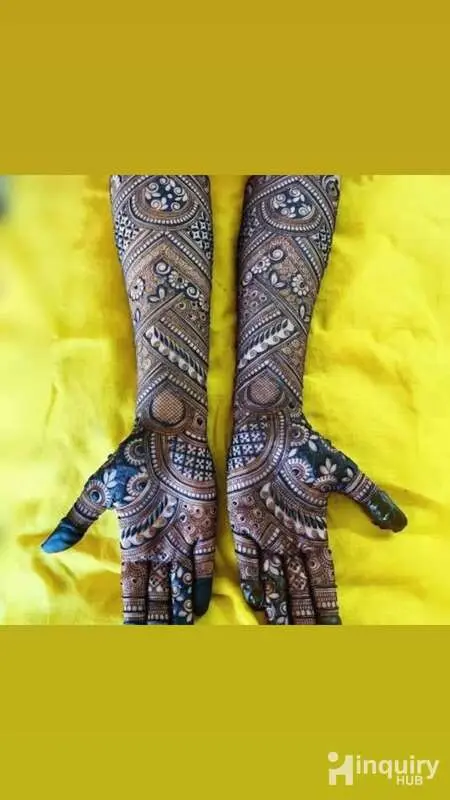 Mehndi Artist Muskan