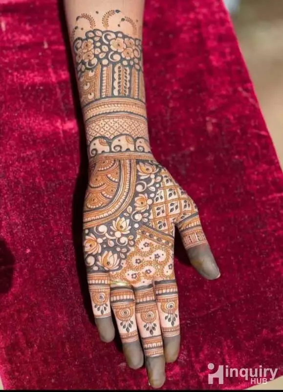 Meghna Mehndi Artist