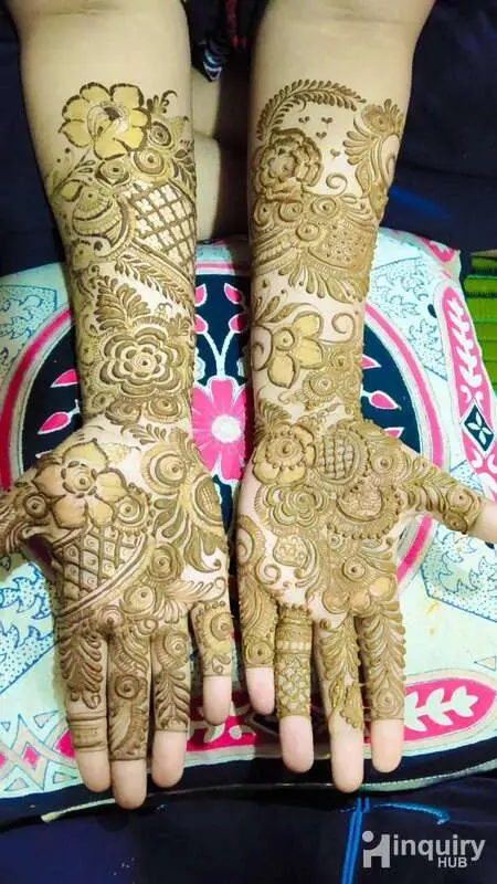 Ayesha Mehndi Artists