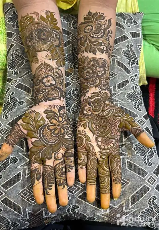 Yasmin Mehndi Artists