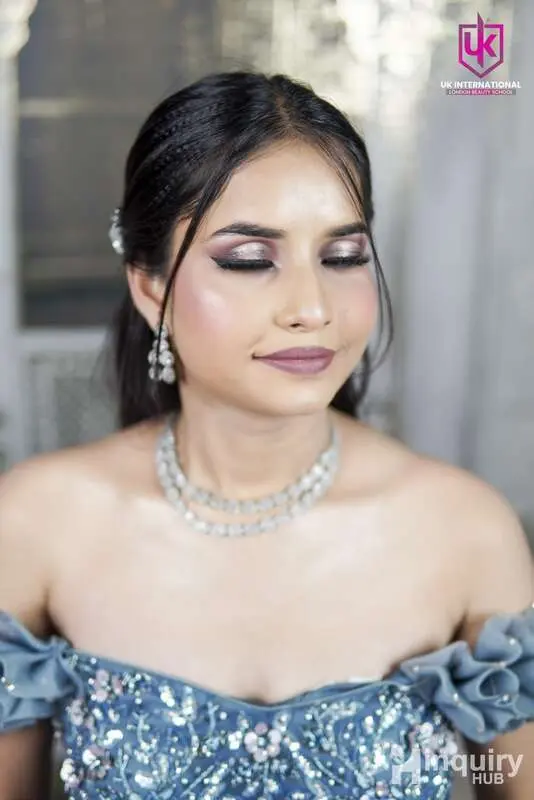 Khushi Make Up Artist