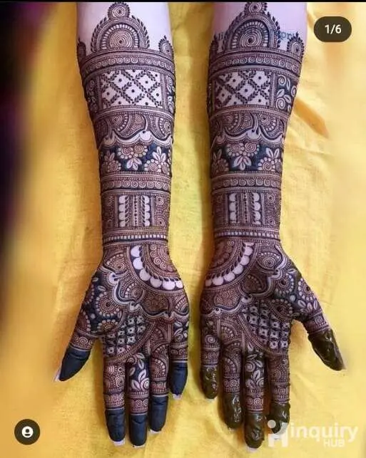 Azna Mehandi Artist