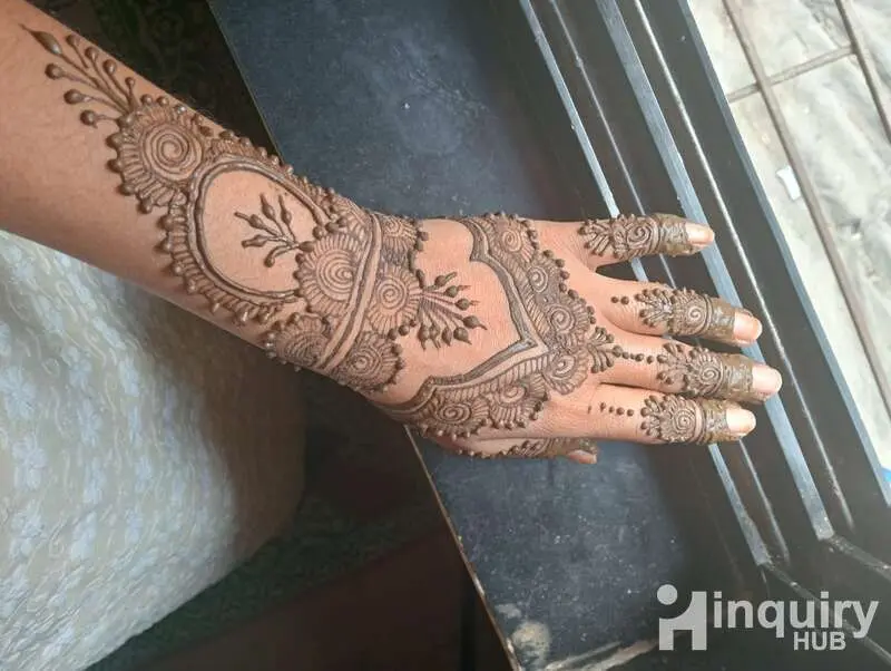 Tulsi Mehndi Artists