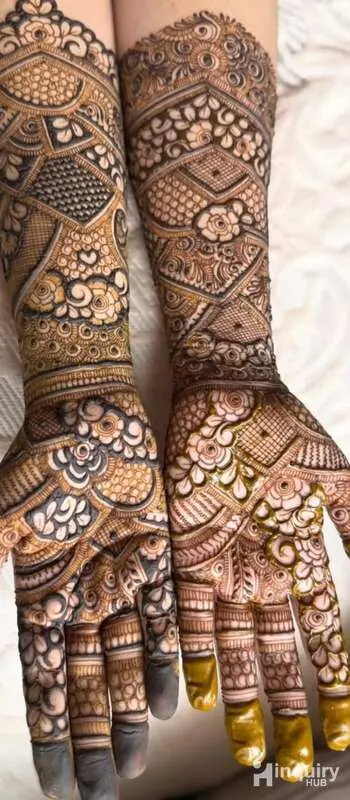 Mehndi By Roohi