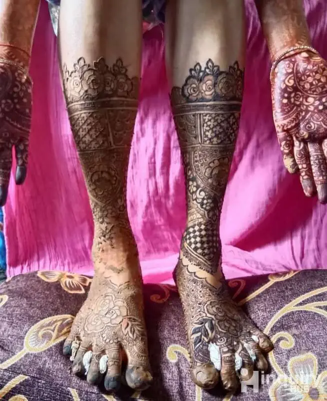 Hani Hennaelegance
