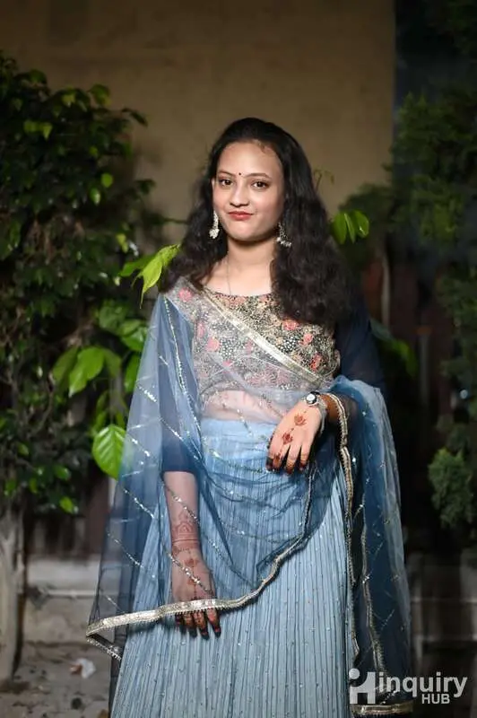 Saniya Mekover