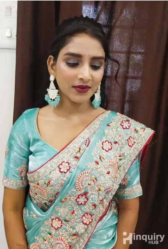 Saniya Mekover