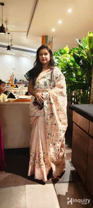Saniya Mekover