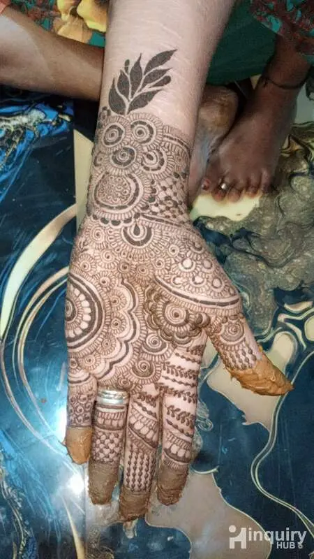 Simran Mehndi Artist
