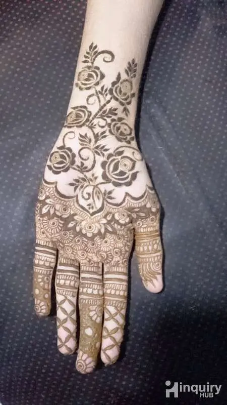 Simran Mehndi Artist