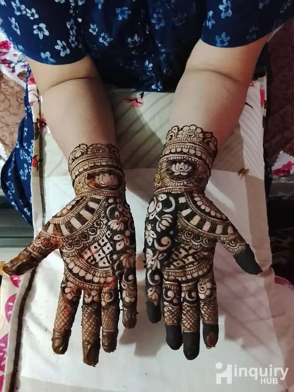 Aashna Mehndi Artist