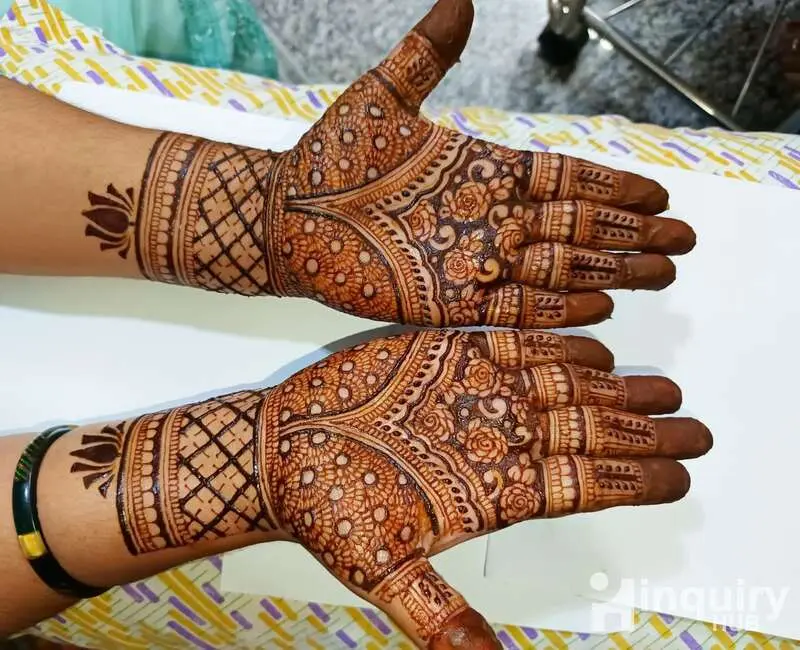 Shivani Mehandi Artist