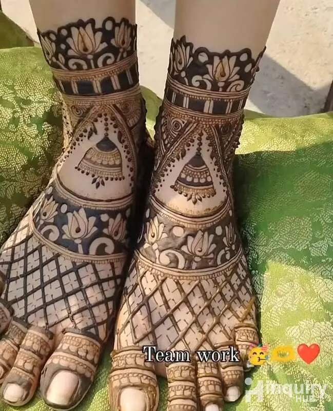 Saloni Mehndi Artist