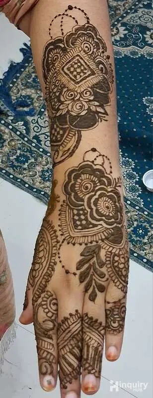 Samreen Mehndi Artist