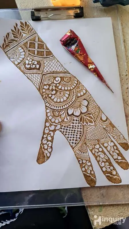 Samreen Mehndi Artist