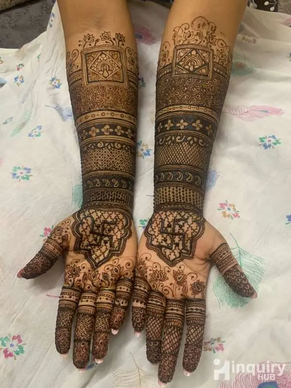 Nisha Mehandi Artist
