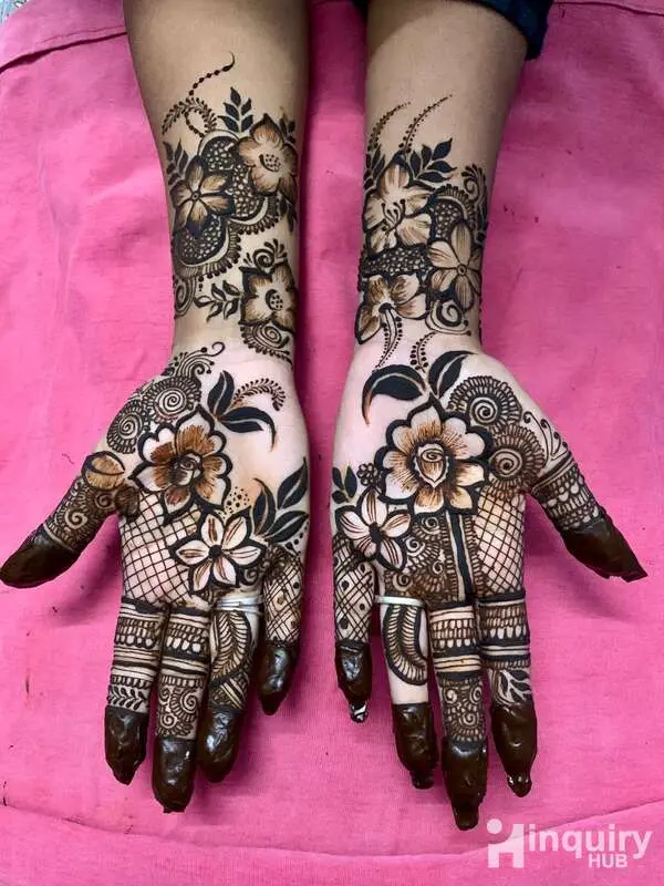 Nisha Mehandi Artist