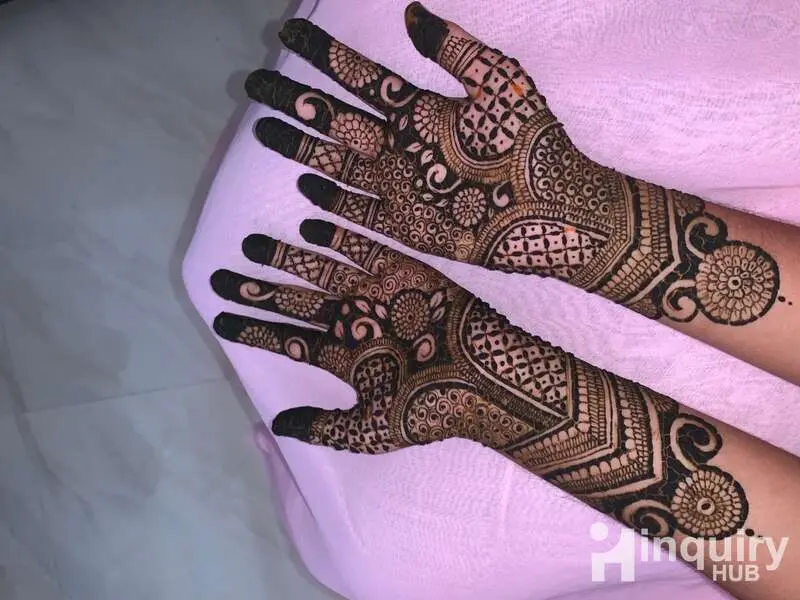 Nisha Mehandi Artist