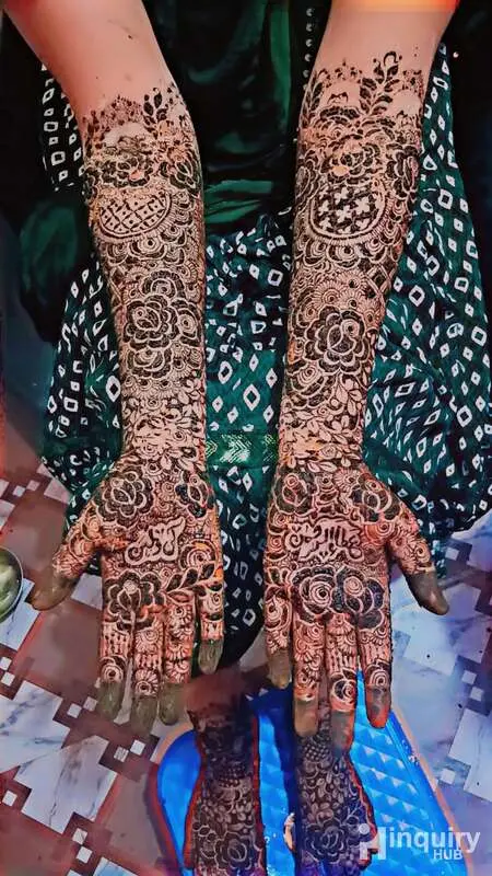 Tuba Mehndi Artist