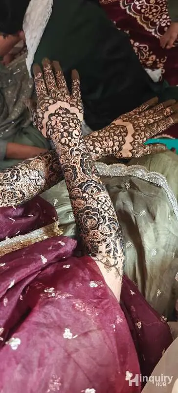 Tuba Mehndi Artist