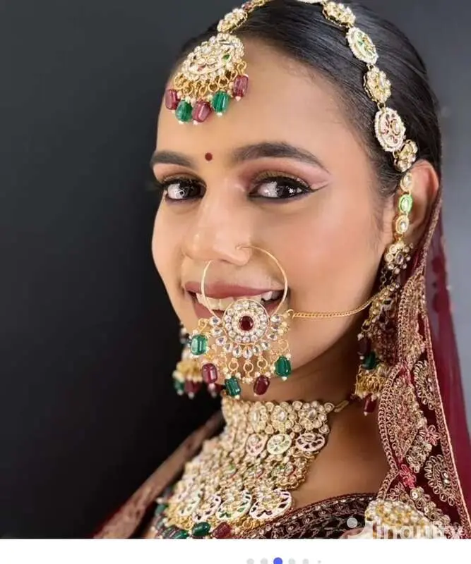 Freelance Makeup Artist's