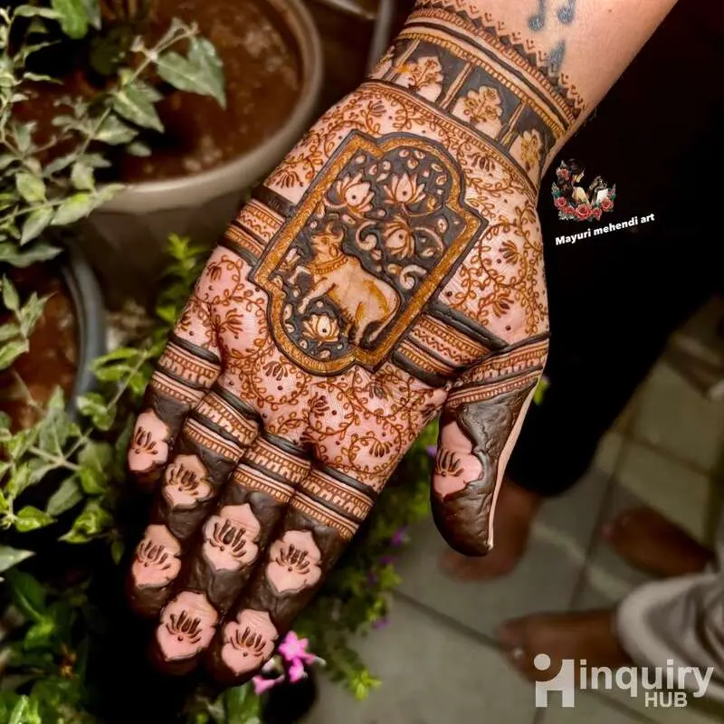 Mayuri Mehndi Artist